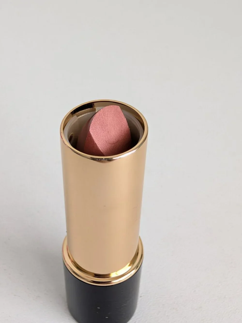 Elizabeth Arden Color Intrigue Lipstick JAZZ 06 Full Size New
